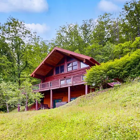 Red Lantern Lodge